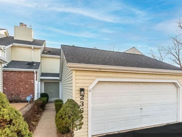 2361 Claymoor Drive, Chesterfield, MO 63017