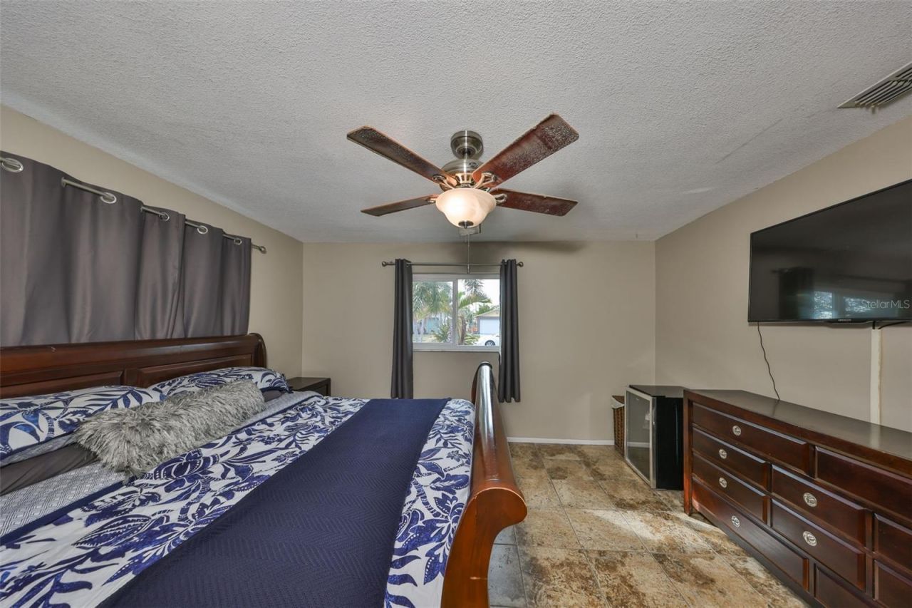 12341 79th Place, Seminole, FL 33772 Photo