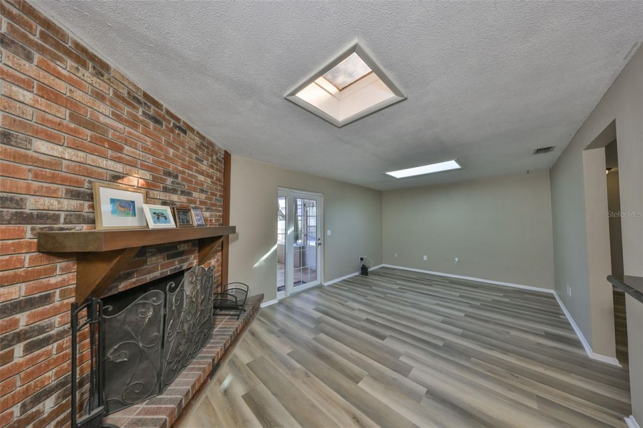 12341 79th Place, Seminole, FL 33772 Photo