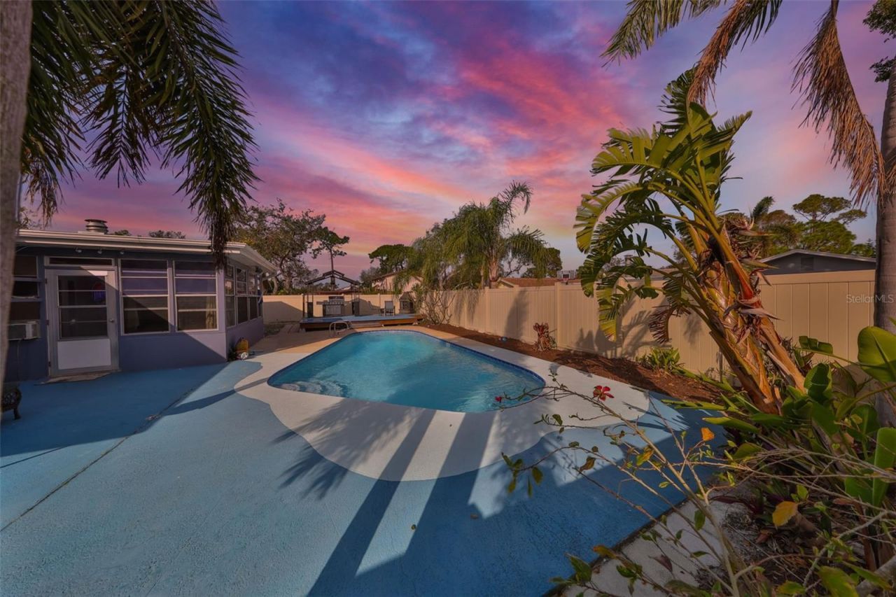 12341 79th Place, Seminole, FL 33772 Photo