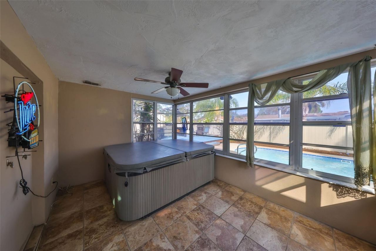 12341 79th Place, Seminole, FL 33772 Photo