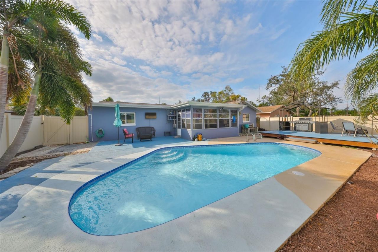 12341 79th Place, Seminole, FL 33772 Photo