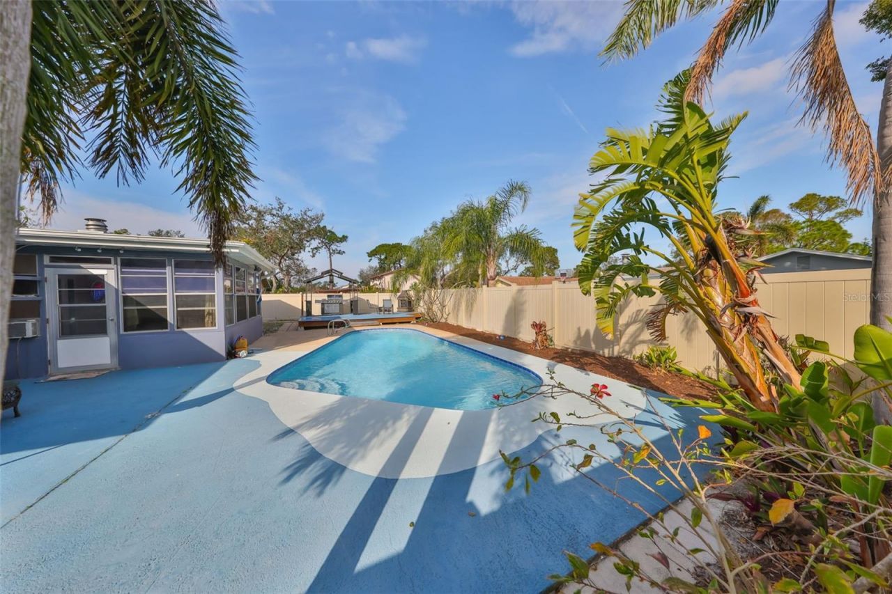 12341 79th Place, Seminole, FL 33772 Photo