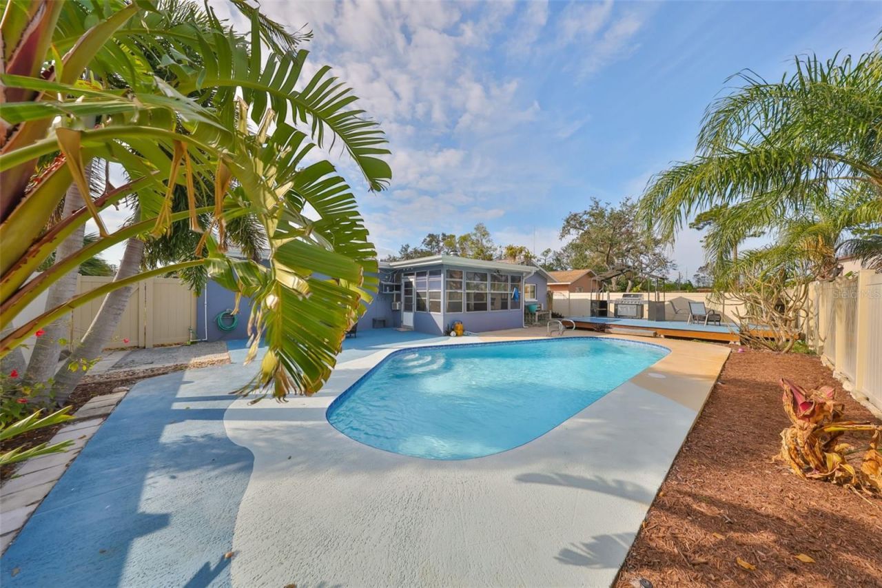 12341 79th Place, Seminole, FL 33772 Photo