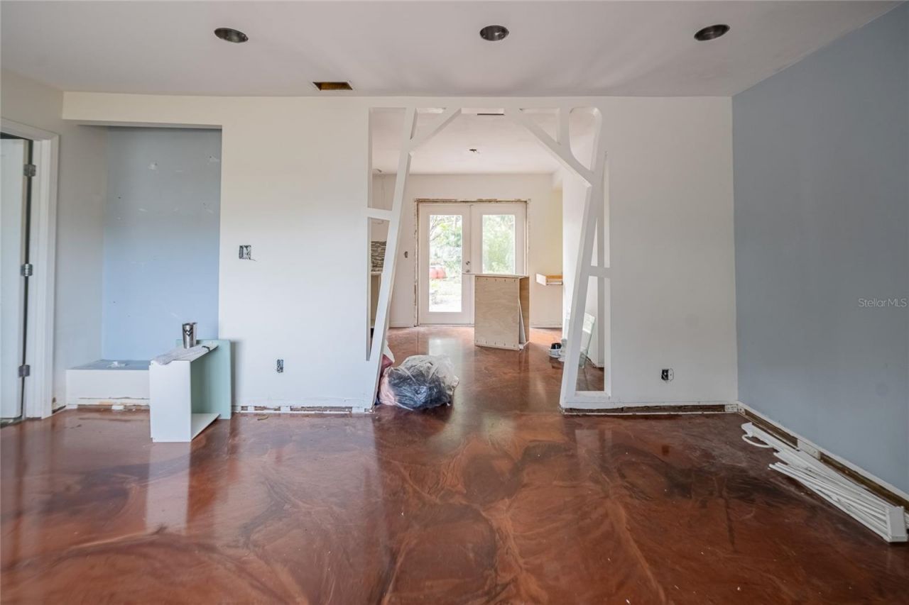 6213 Sanders Drive, Tampa, FL 33611 Photo