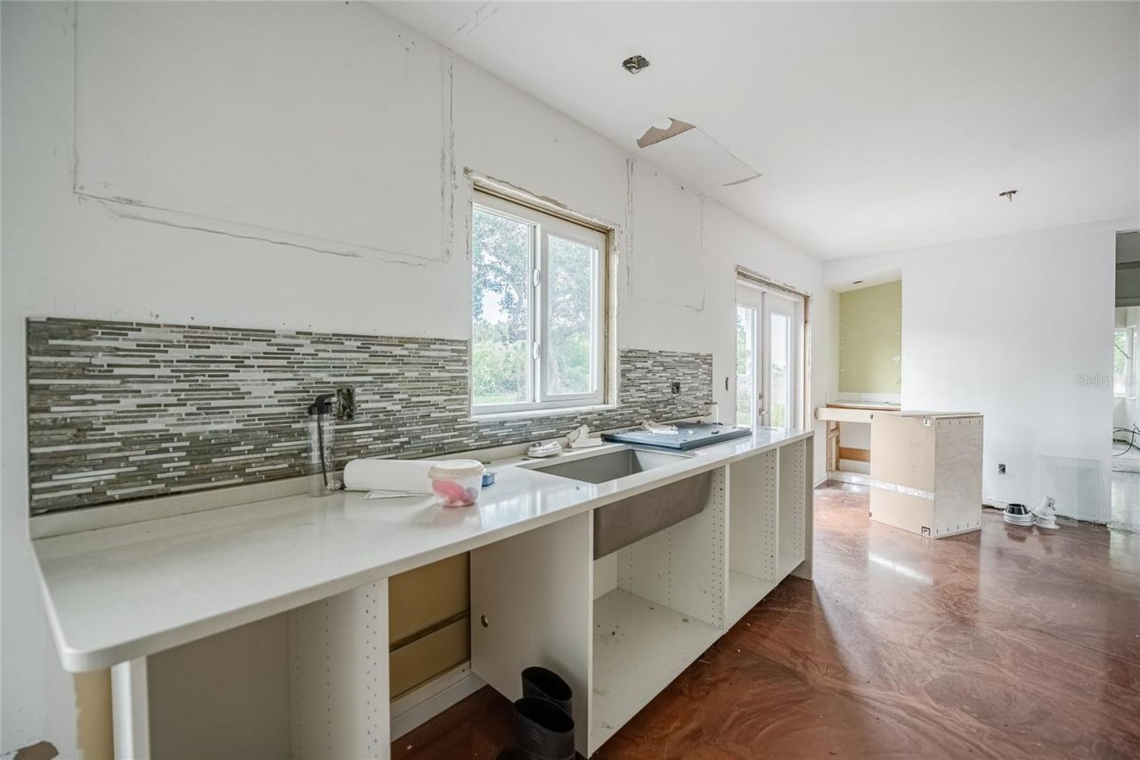 6213 Sanders Drive, Tampa, FL 33611 Photo