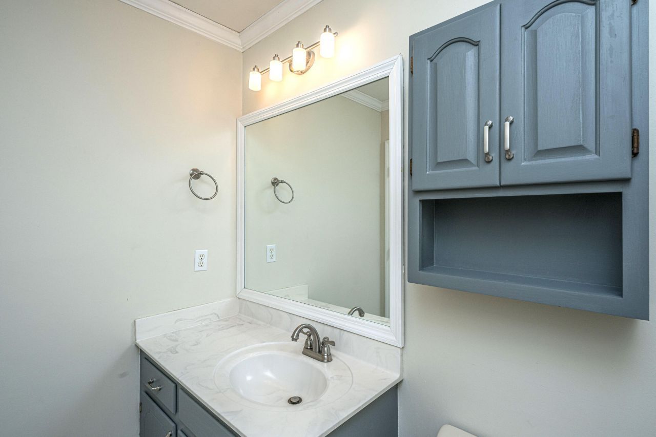 243 Okehampton Drive Photo 18