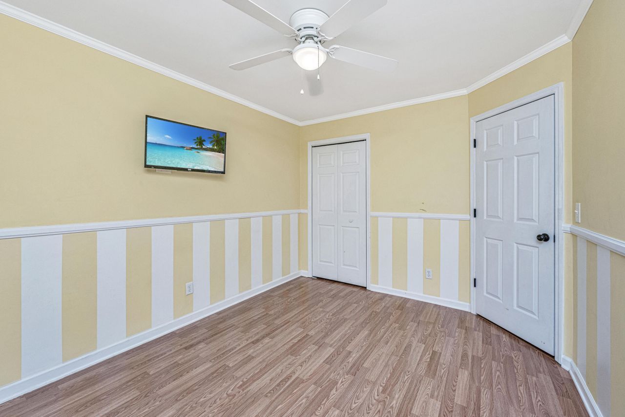 243 Okehampton Drive Photo 24