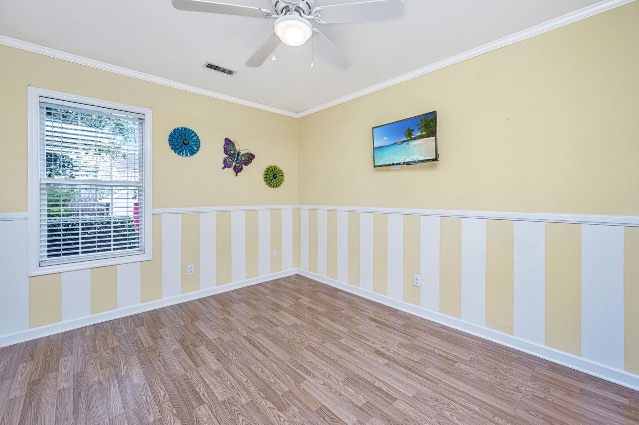 243 Okehampton Drive Photo 26