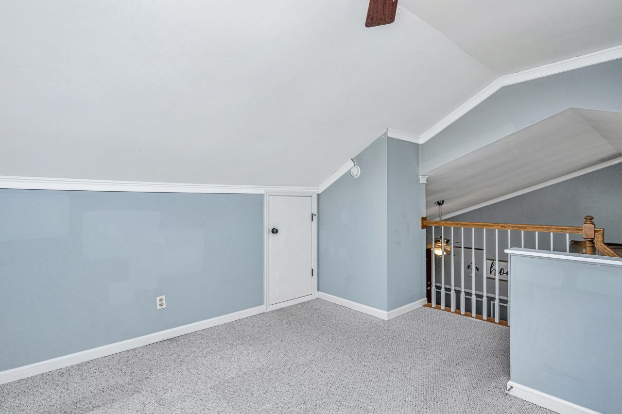 243 Okehampton Drive Photo 31