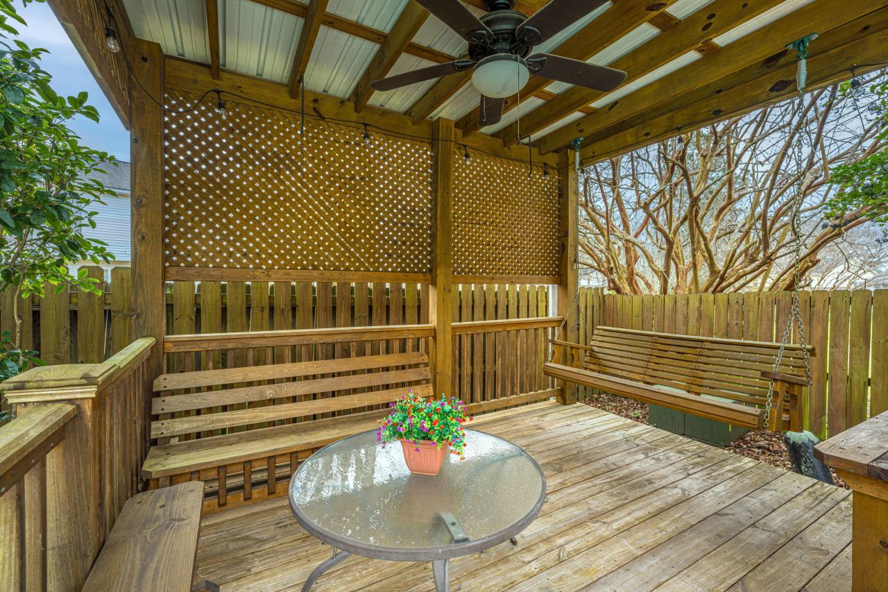 243 Okehampton Drive Photo 39