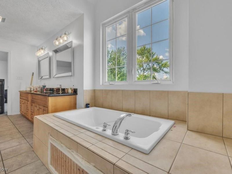 7310 Lamson Road, Oakwood Village, OH 44146 Photo 20