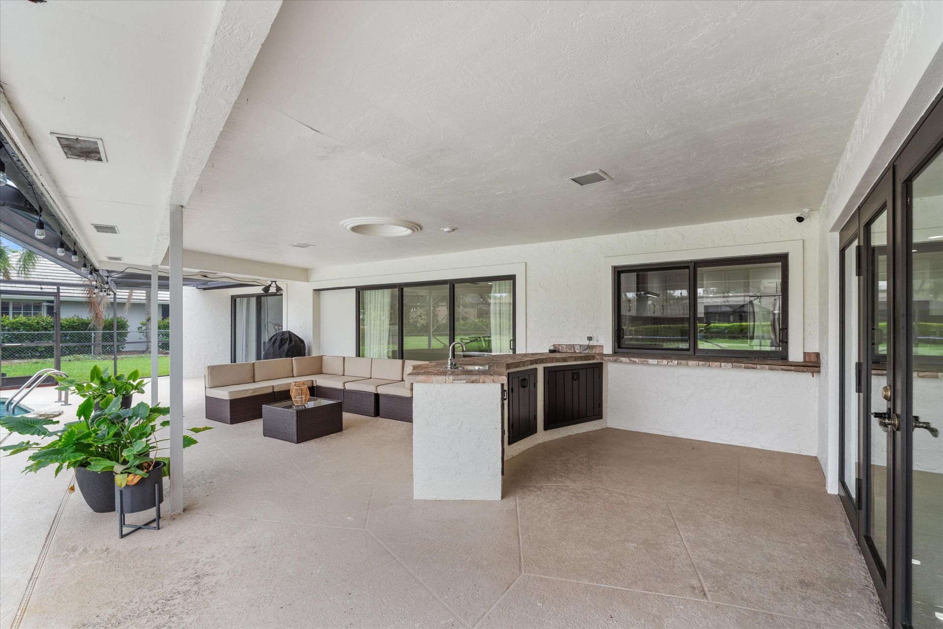 516 Muirfield Drive, Atlantis, FL 33462 Photo