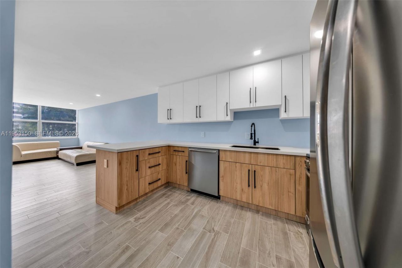 1200 NE Miami Gardens Dr, Unit 219W, Miami, FL 33179 Photo