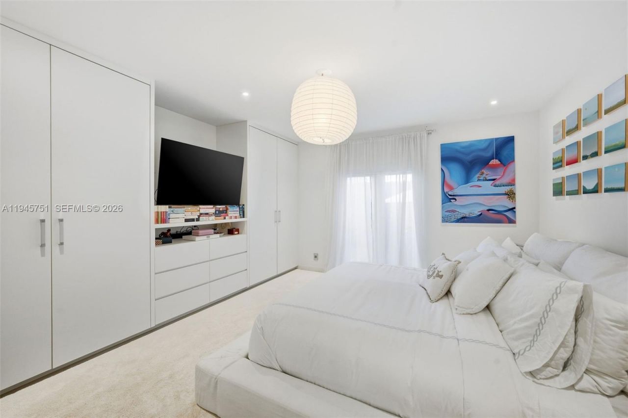 1220 W 21st St, Miami Beach, FL 33140 Photo