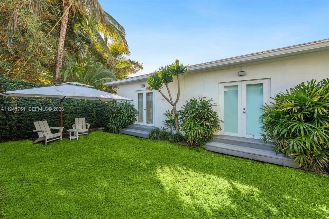 1220 W 21st St, Miami Beach, FL 33140 Photo