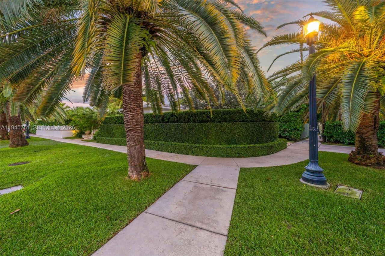 1220 W 21st St, Miami Beach, FL 33140 Photo