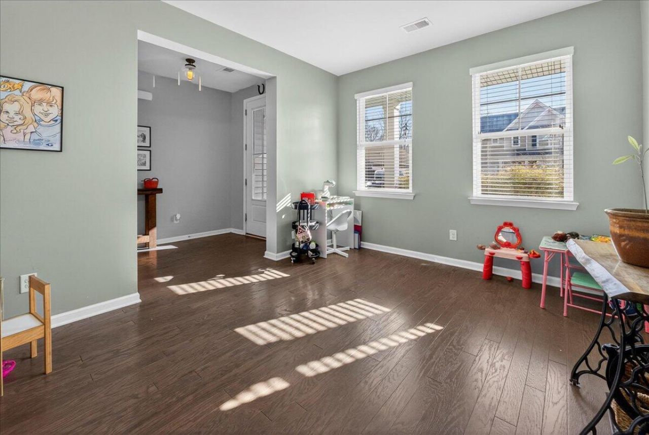 150 Nolin Road Photo 6