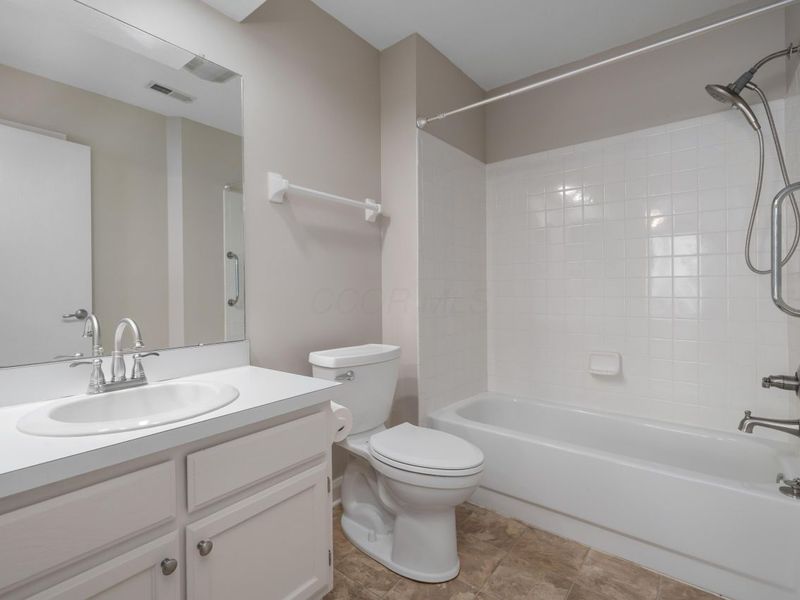 6770 Heatherstone Loop, Dublin, OH 43017 Photo 23