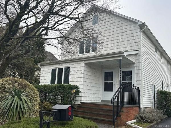 38 Avenue B , Unit 1st Fl, Port Washington, NY 11050