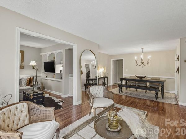 7034 Quail Hill Road, Charlotte, NC 28210