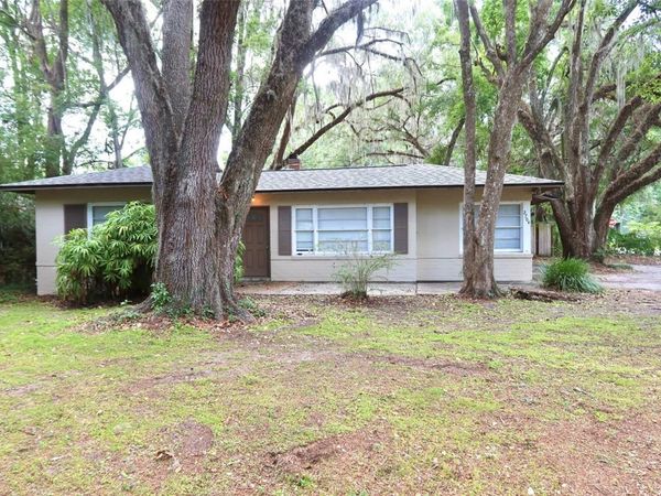 2704 NW 1ST AVENUE, GAINESVILLE, FL 32607