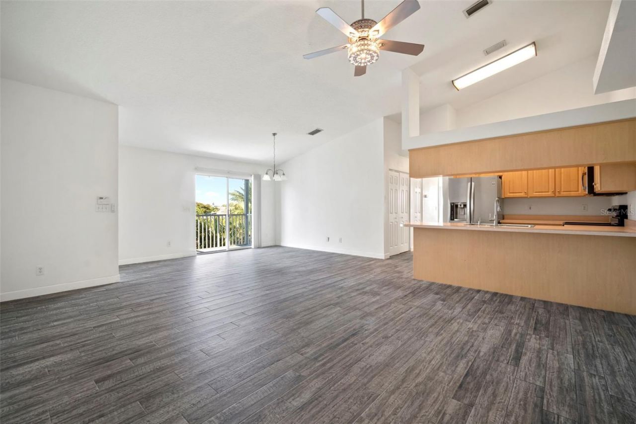 1013 Apollo Beach Boulevard, Unit 203, Apollo Beach, FL 33572 Photo