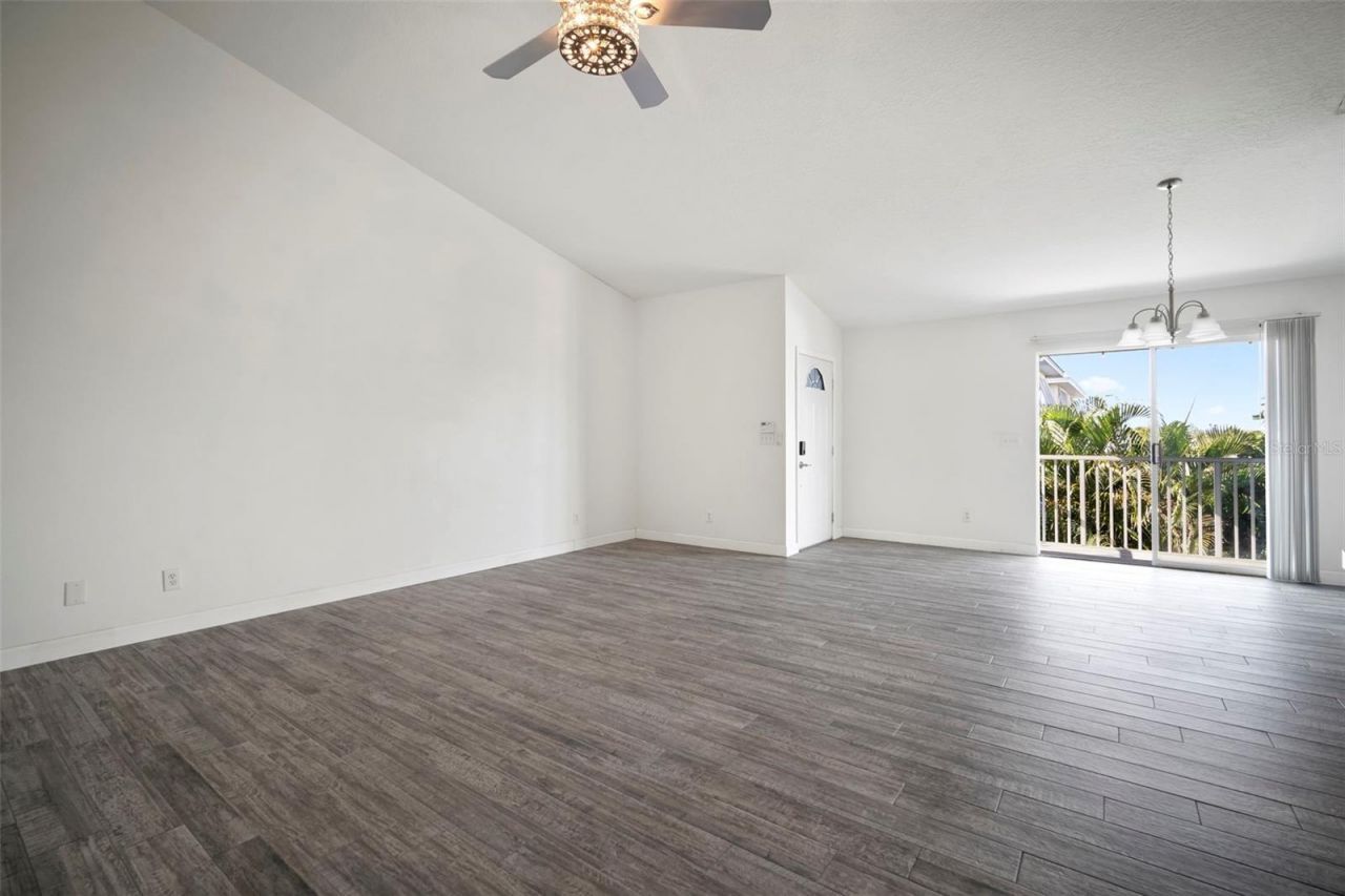 1013 Apollo Beach Boulevard, Unit 203, Apollo Beach, FL 33572 Photo