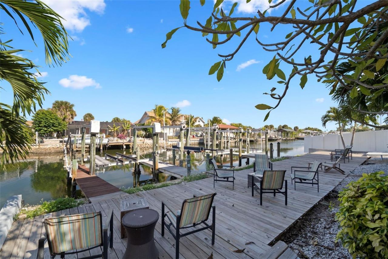 1013 Apollo Beach Boulevard, Unit 203, Apollo Beach, FL 33572 Photo