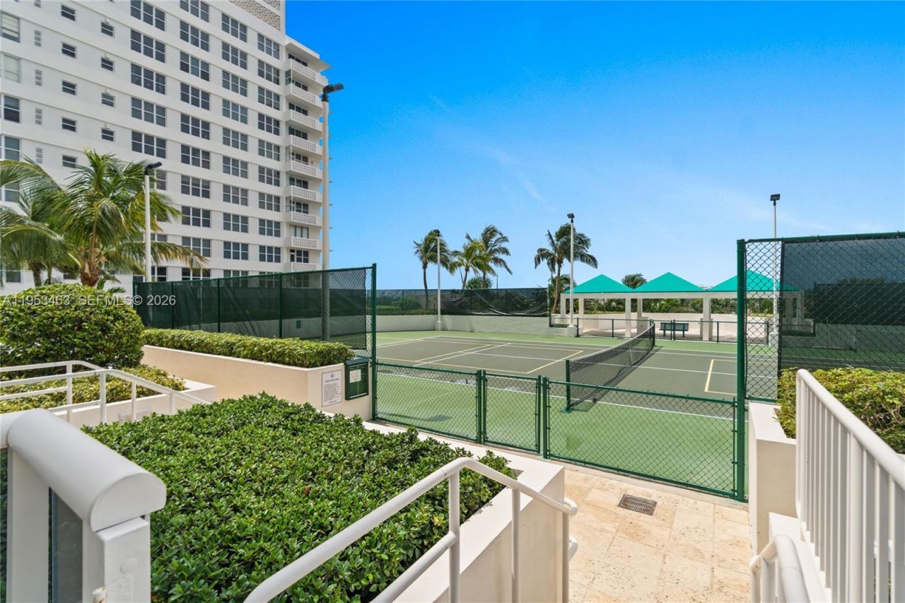 4775 Collins Ave , Unit 507, Miami Beach, FL 33140 Photo