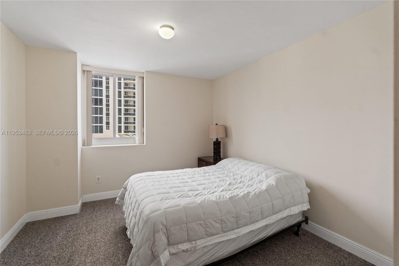 4775 Collins Ave, Unit 507, Miami Beach, FL 33140 Photo