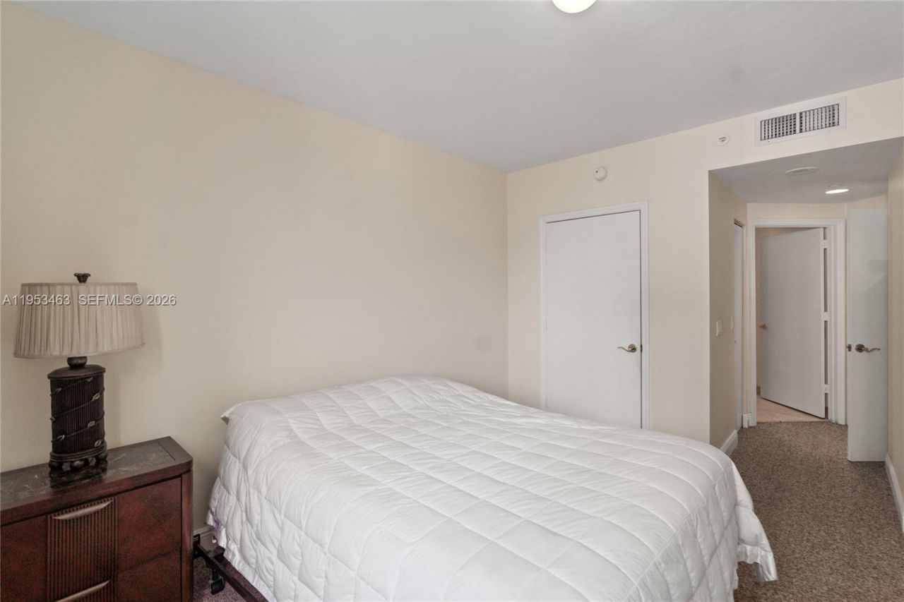 4775 Collins Ave, Unit 507, Miami Beach, FL 33140 Photo
