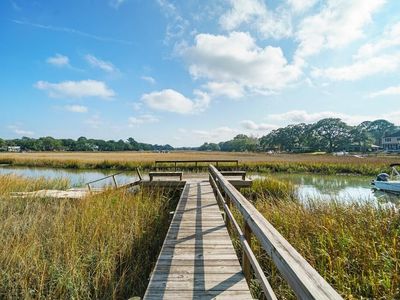 147 Oyster Point Row, Charleston, SC 29412