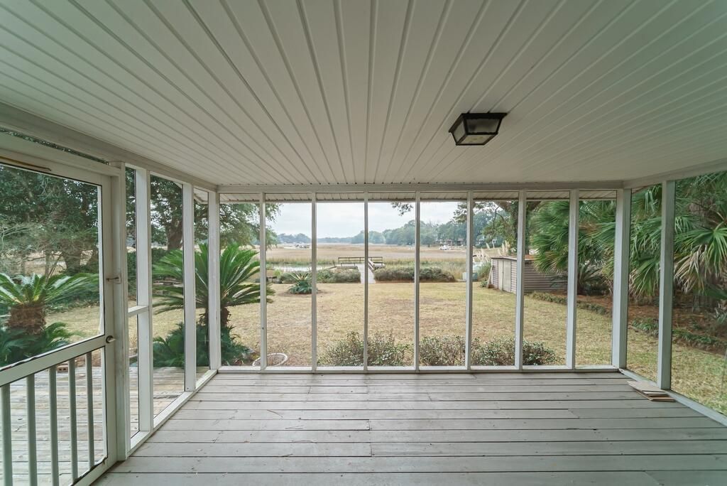 147 Oyster Point Row Photo 10