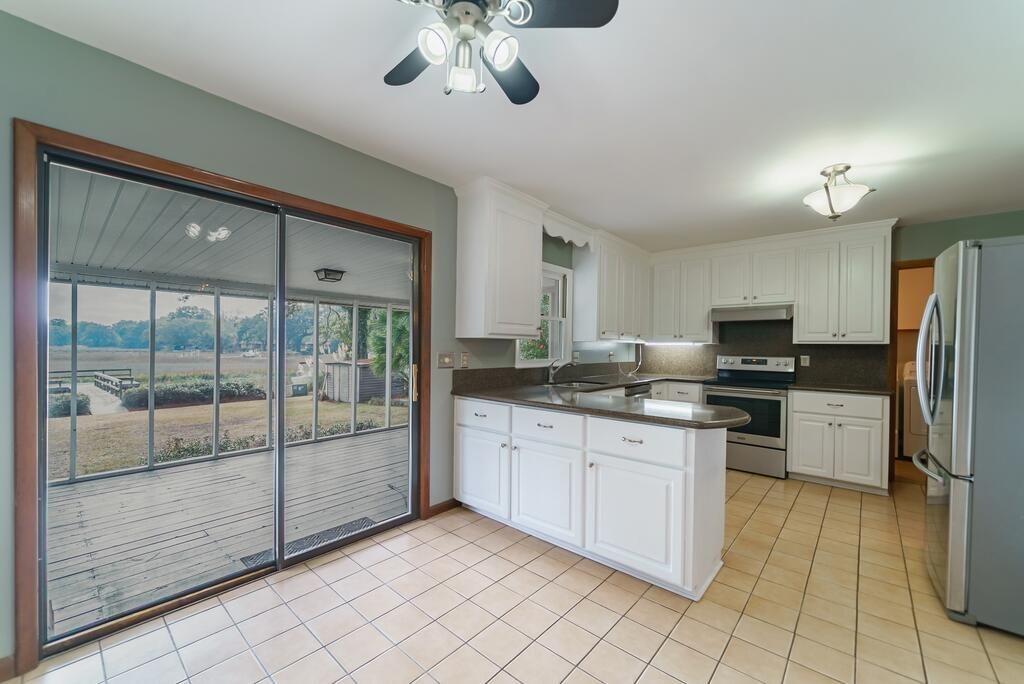 147 Oyster Point Row Photo 12