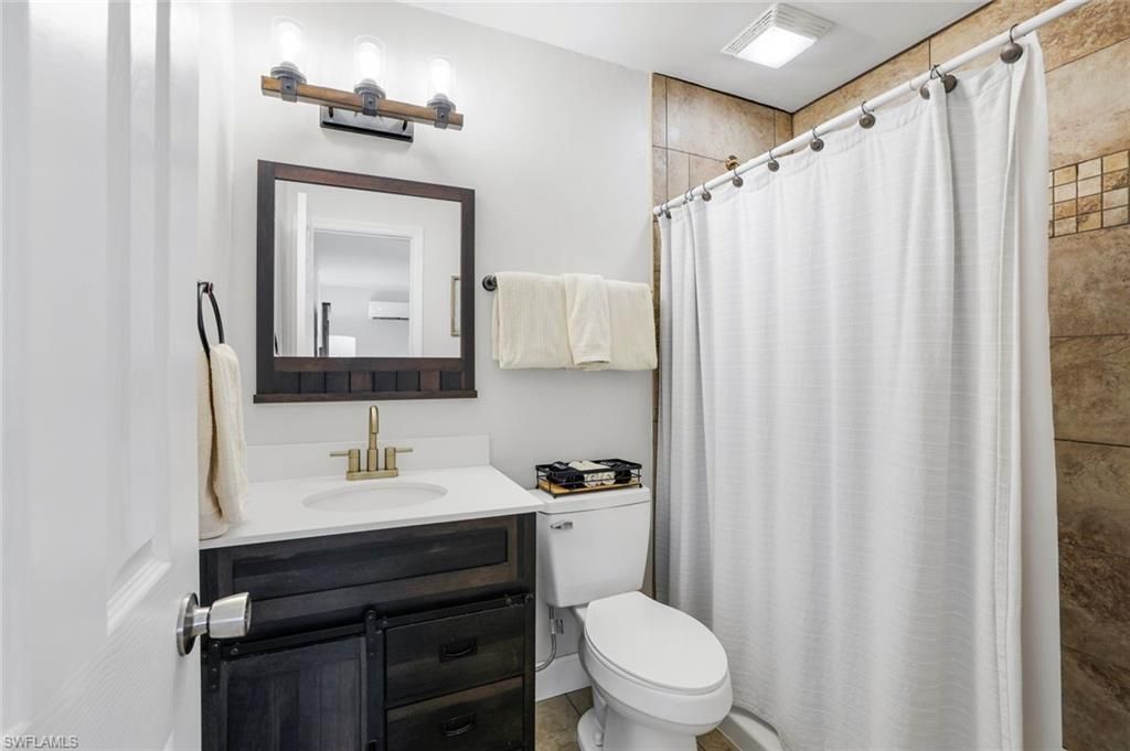 3561 Thomasson Dr, Naples, FL 34112 Photo