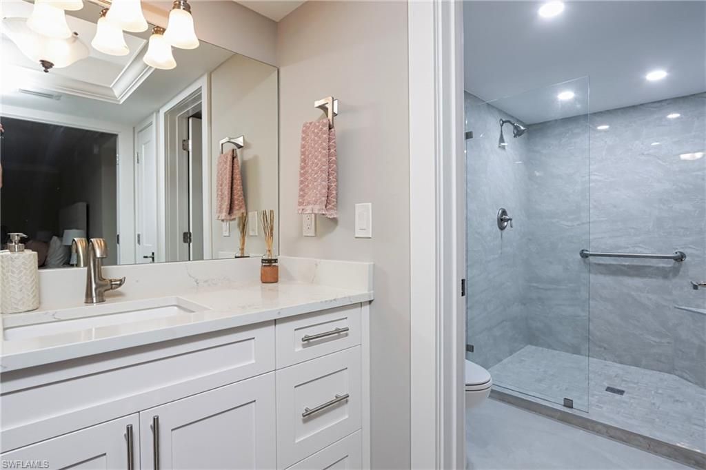 222 Harbour Dr , Unit 103, Naples, FL 34103 Photo