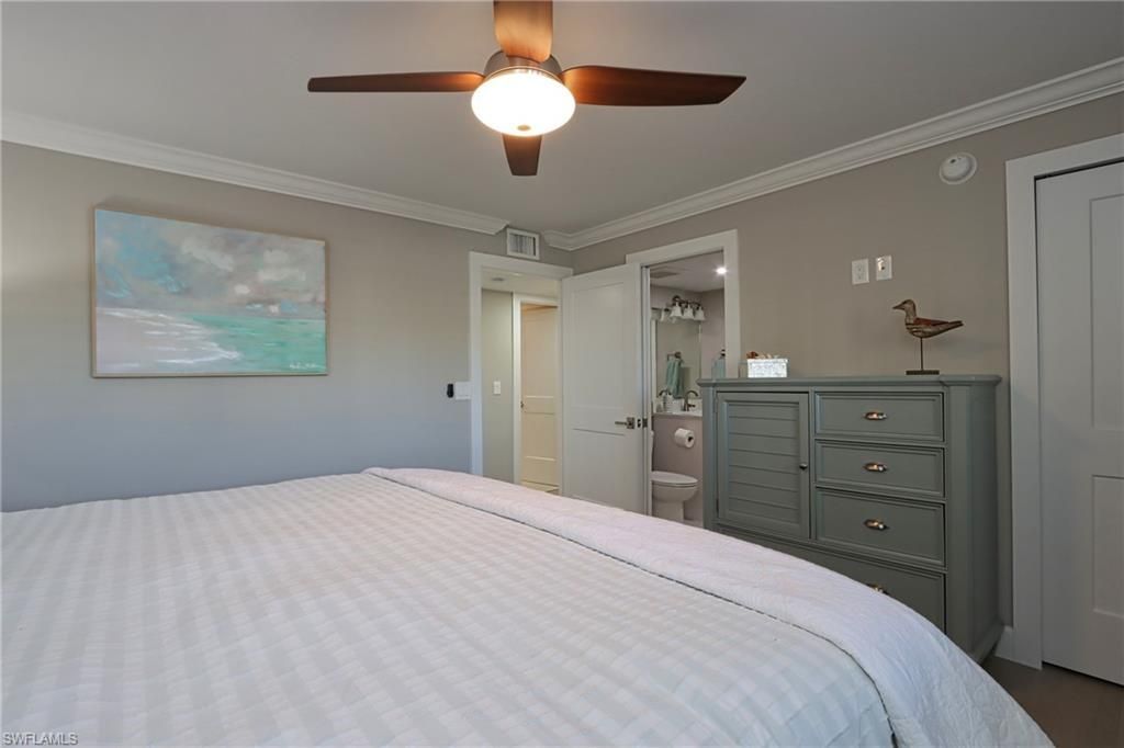 222 Harbour Dr , Unit 103, Naples, FL 34103 Photo