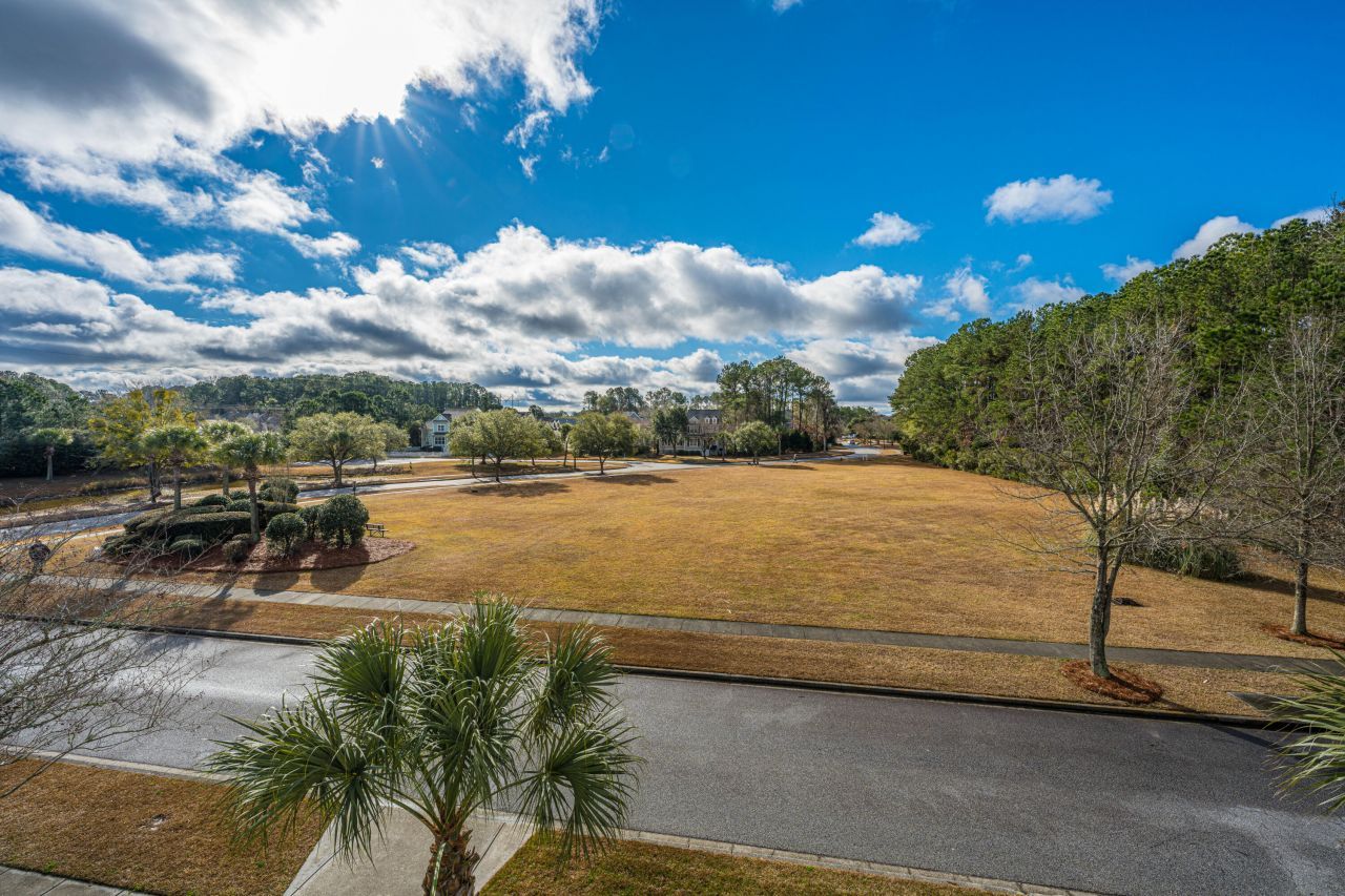 2511 Cheswick Lane Photo 32