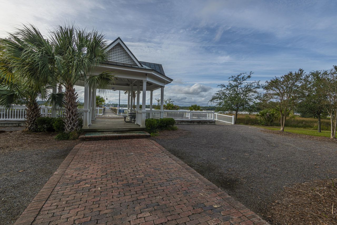 2511 Cheswick Lane Photo 56