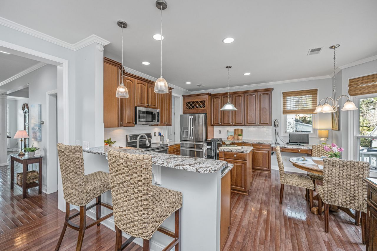 2511 Cheswick Lane Photo 7