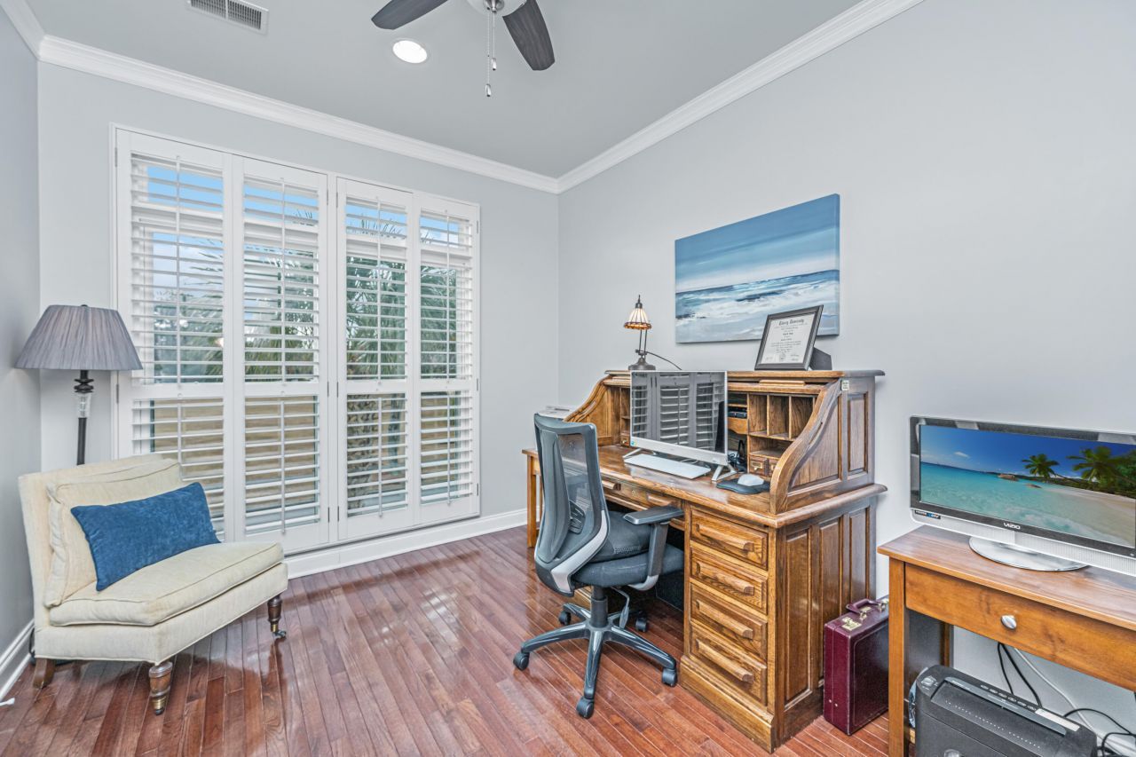 2511 Cheswick Lane Photo 9