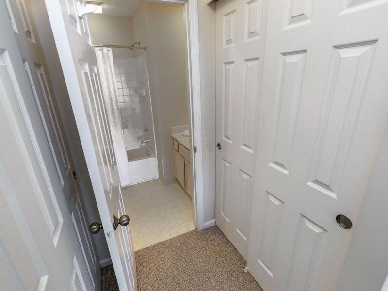 3426 Fishinger Mill Drive, Unit A8, Hilliard, OH 43026 Photo 21