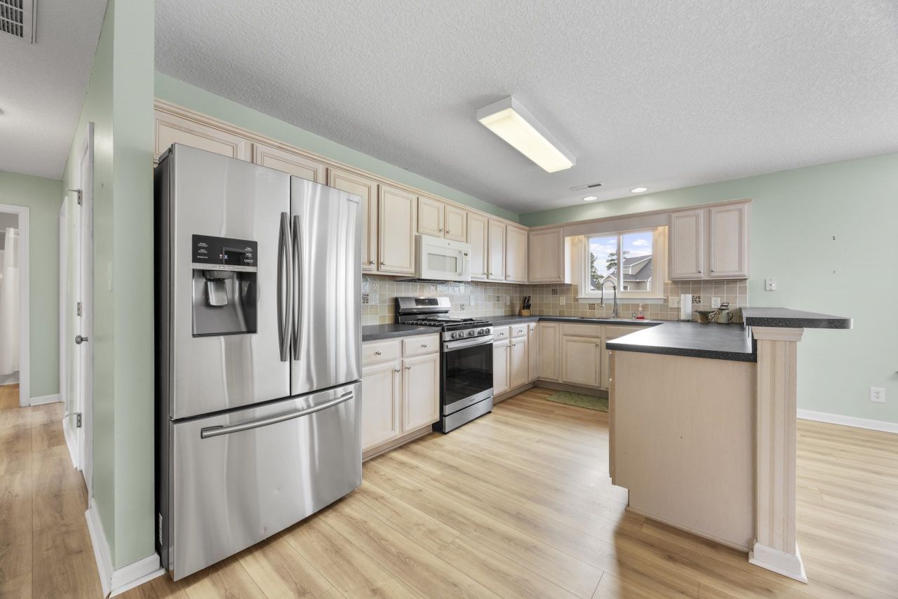 722 Downing Ct. Photo 11