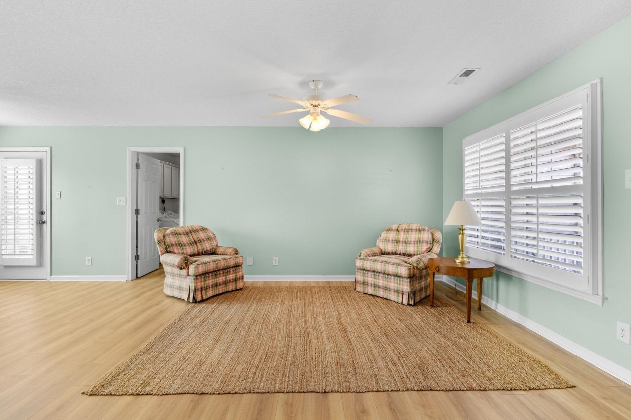 722 Downing Ct. Photo 4