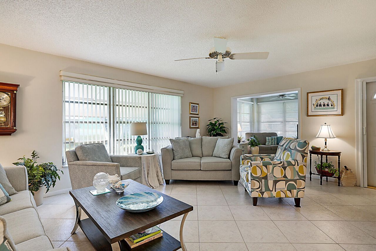 340 Main Boulevard, Unit D, Boynton Beach, FL 33435 Photo