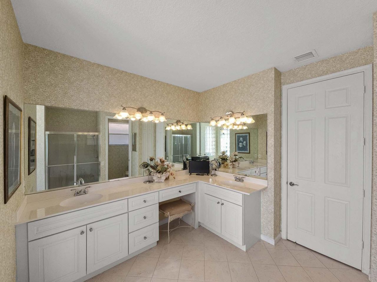 5318 Landon Circle, Boynton Beach, FL 33437 Photo