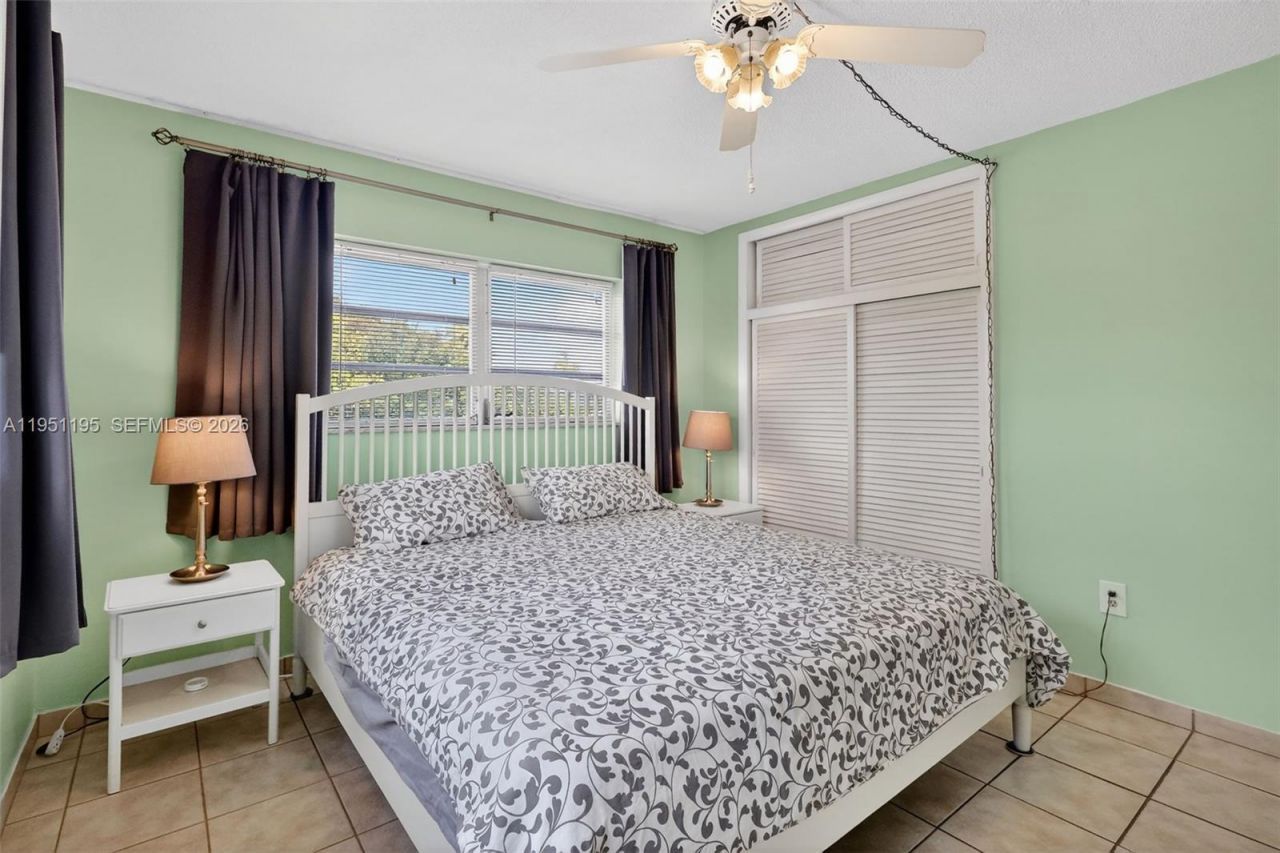 17001 NE 13th Ave, Unit 201, Miami, FL 33162 Photo