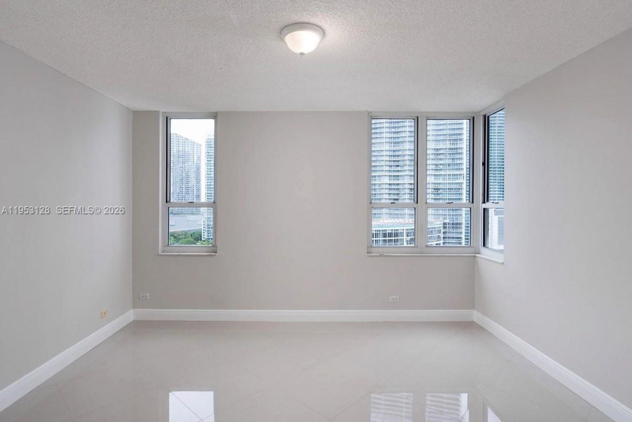 701 Brickell Key Blvd , Unit 2004, Miami, FL 33131 Photo