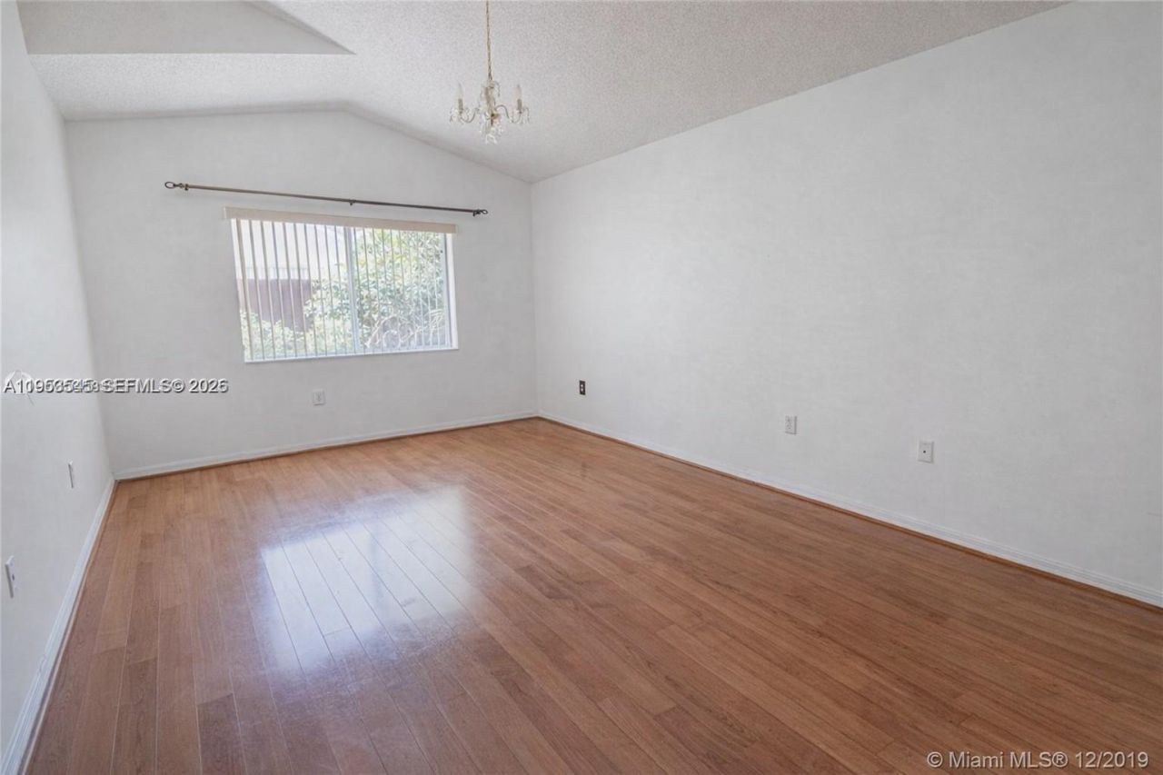 8224 SW 157th Ct, Miami, FL 33193 Photo